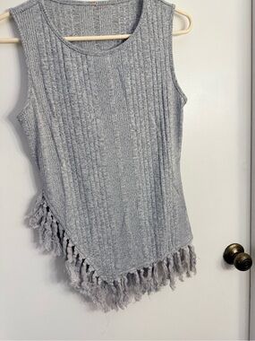 Sleeveless Grey Fringe Knit Top